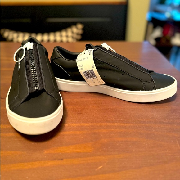 ADIDAS Originals Sleek Zip Sneakers - Picture 4 of 6